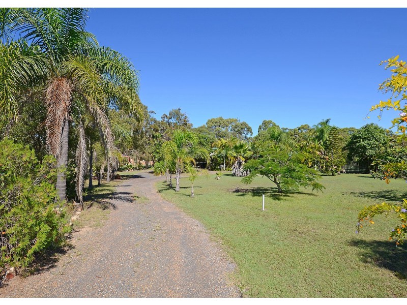 37 Ladbroke Crescent, Urangan QLD 4655
