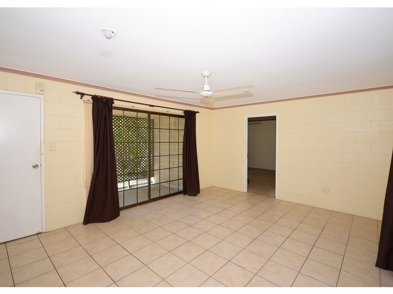 37 Ladbroke Crescent, Urangan QLD 4655