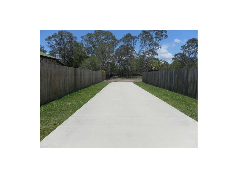 17a Southerden Street, Urangan QLD 4655