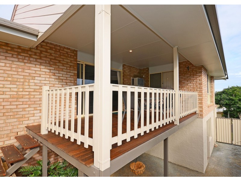 15 Faye  Avenue, Scarness QLD 4655