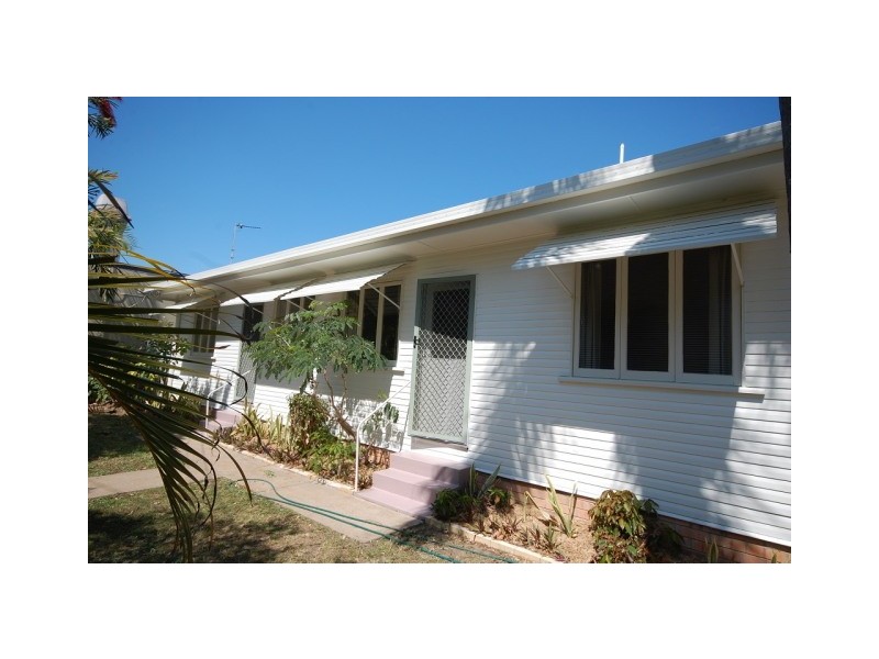 400 Esplanade, Torquay QLD 4655
