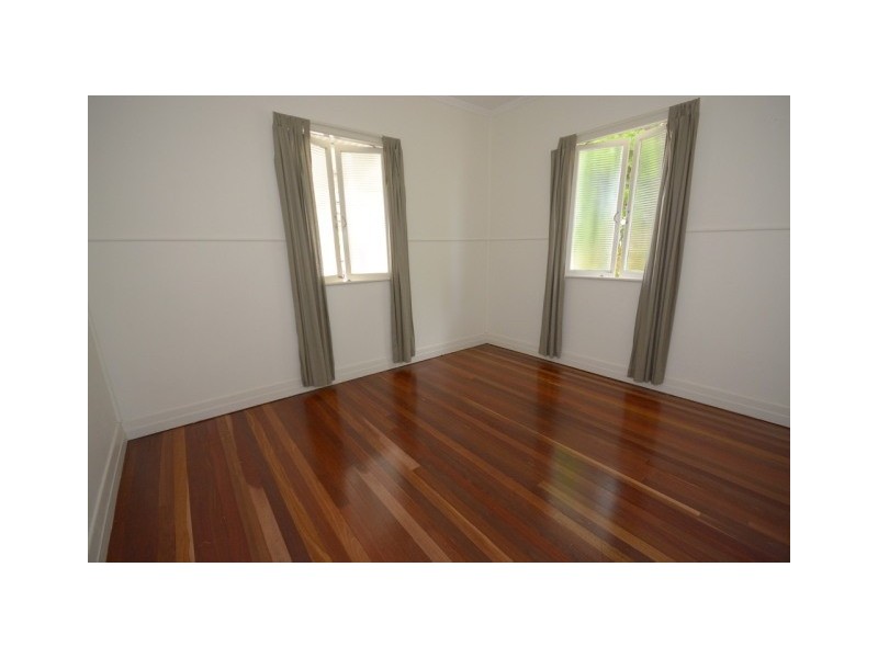 400 Esplanade, Torquay QLD 4655