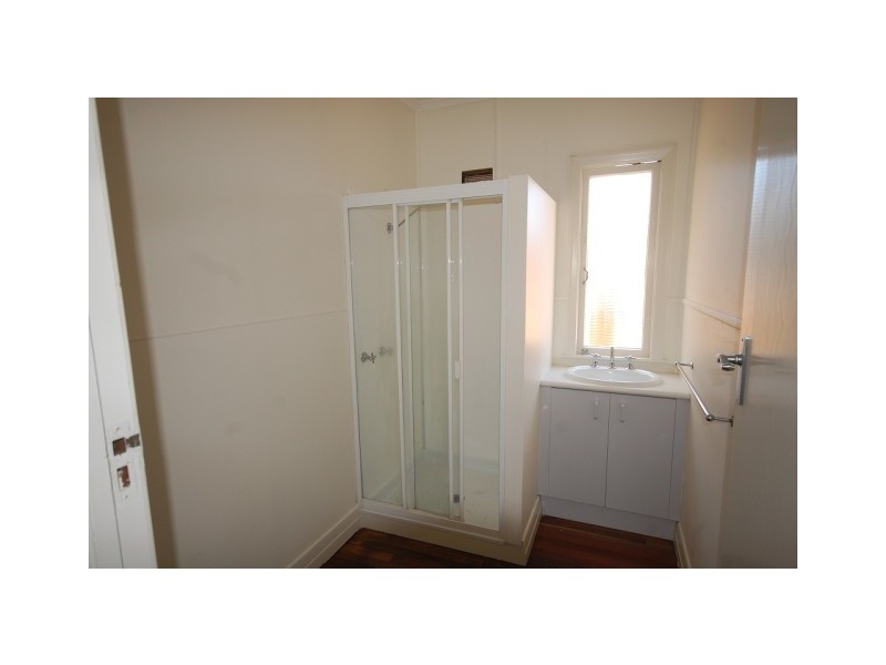 400 Esplanade, Torquay QLD 4655