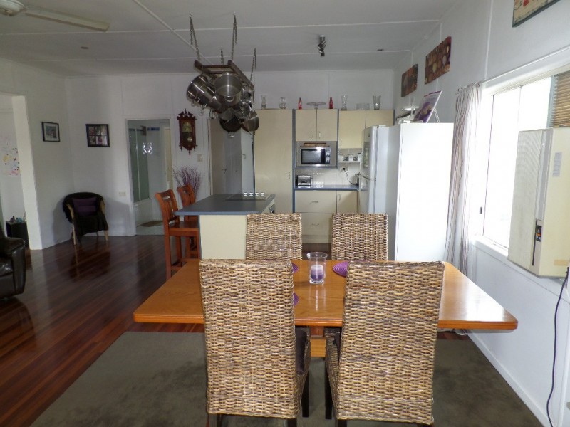 26 Ladbroke Crescent, Urangan QLD 4655