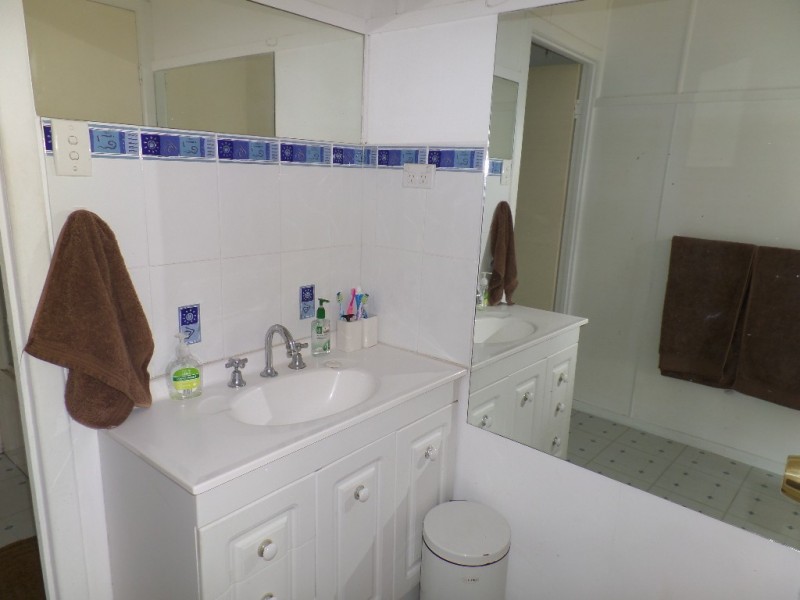 26 Ladbroke Crescent, Urangan QLD 4655