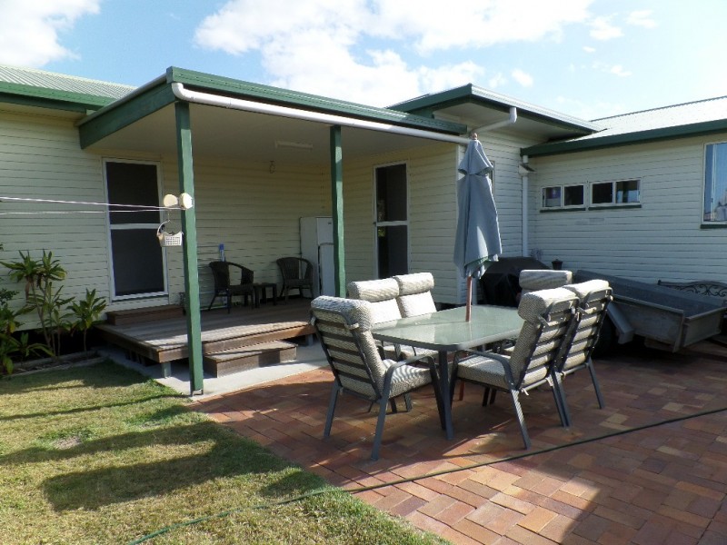 26 Ladbroke Crescent, Urangan QLD 4655