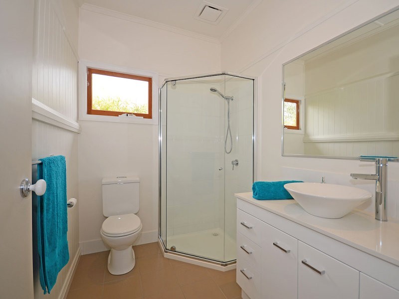 9 Pine Street, Torquay QLD 4655
