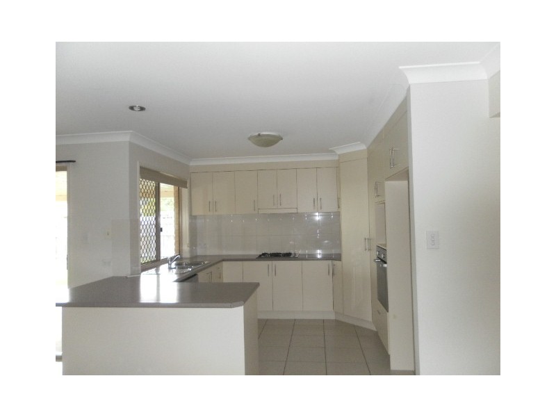 6 Yarrilee Circuit, Eli Waters QLD 4655