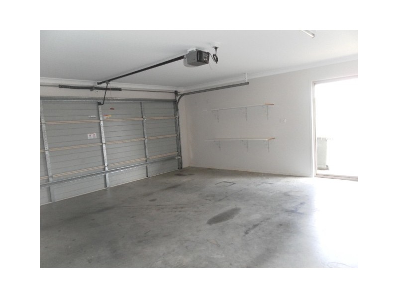 6 Yarrilee Circuit, Eli Waters QLD 4655