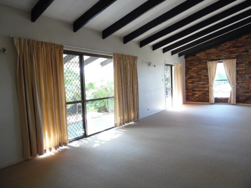 153 Long Street, Point Vernon QLD 4655