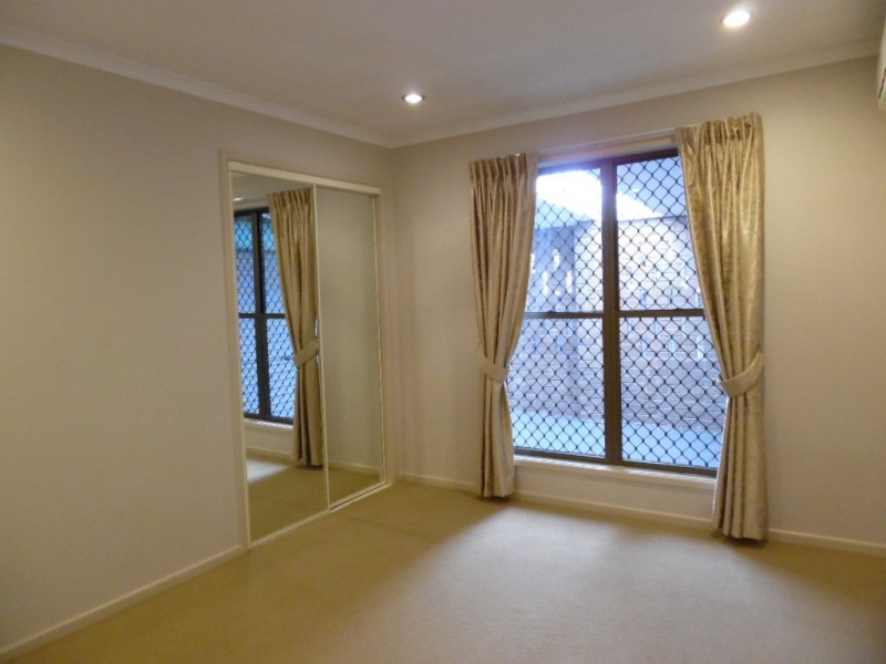 153 Long Street, Point Vernon QLD 4655