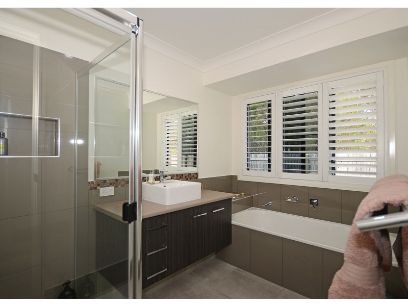 204 Gilston Road, Wondunna QLD 4655