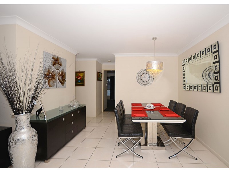 1/205 Pulgul Street, Urangan QLD 4655