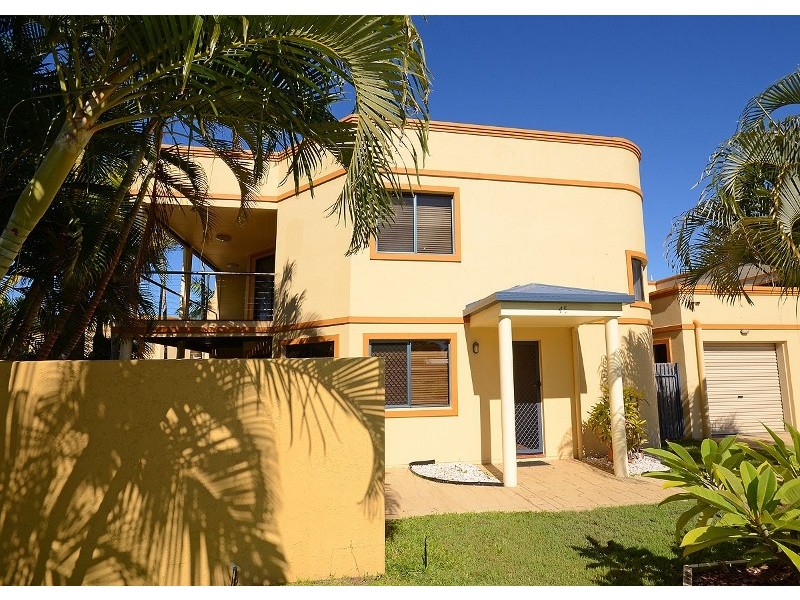 45, 33 Elizabeth Street, Urangan QLD 4655