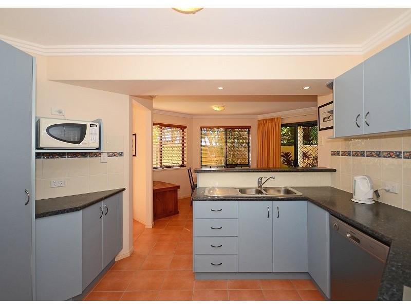 45, 33 Elizabeth Street, Urangan QLD 4655