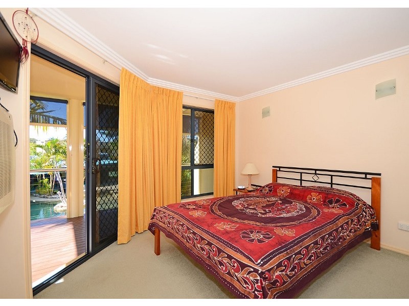 45, 33 Elizabeth Street, Urangan QLD 4655