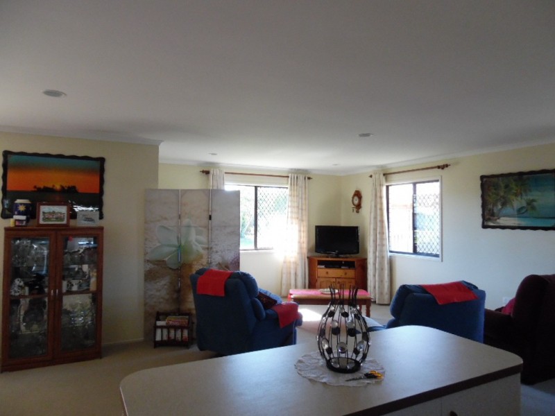65 Cunningham Street, Urangan QLD 4655