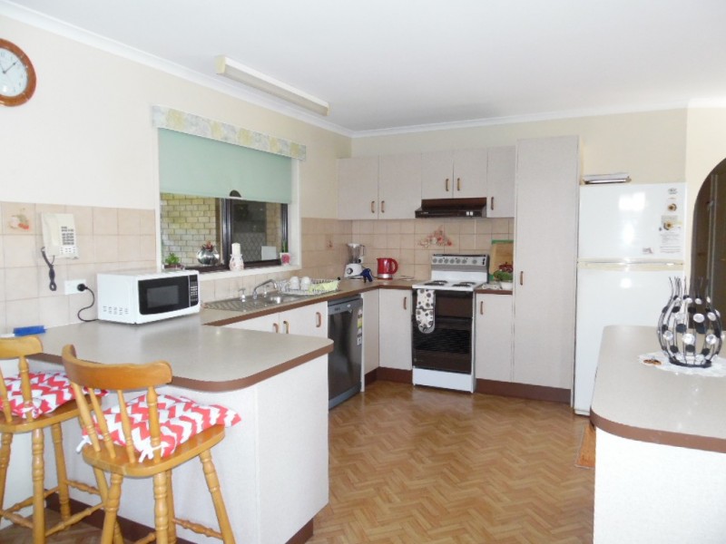 65 Cunningham Street, Urangan QLD 4655