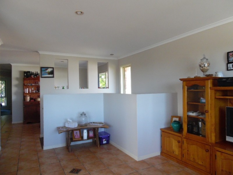 65 Jacobsen Outlook, Urraween QLD 4655