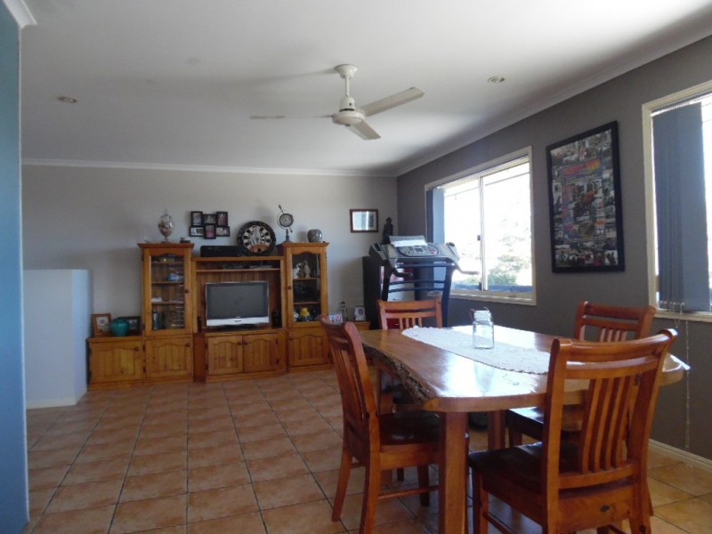 65 Jacobsen Outlook, Urraween QLD 4655