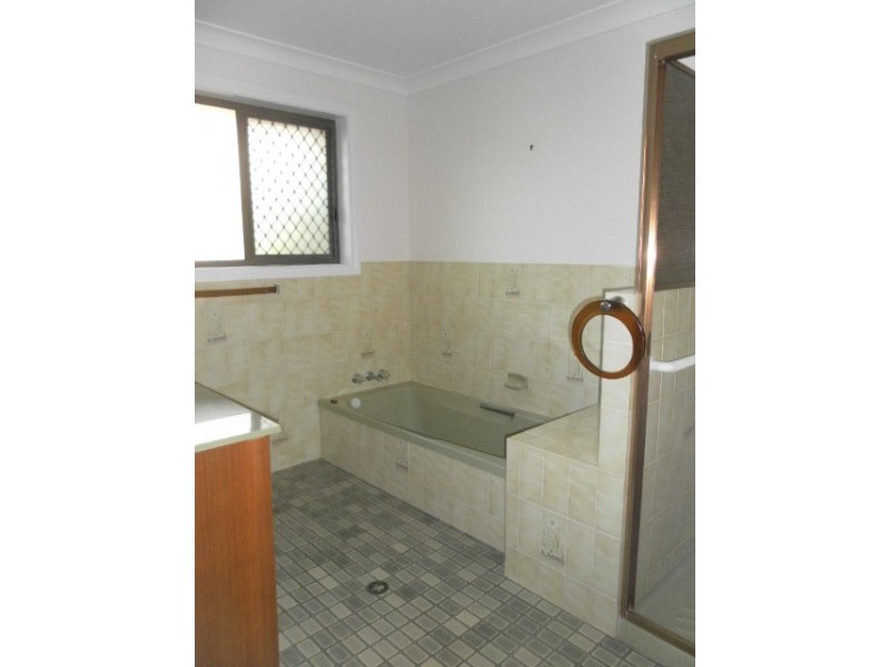 58 Helsham Street, Point Vernon QLD 4655