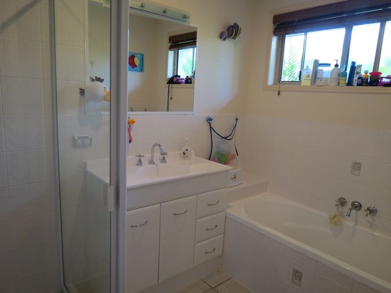 72 Endeavour Way, Eli Waters QLD 4655