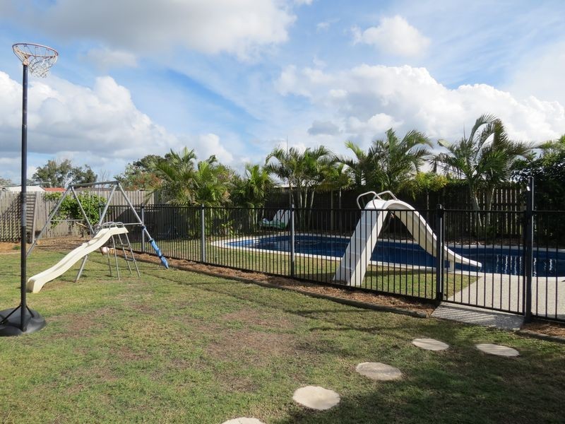 72 Endeavour Way, Eli Waters QLD 4655