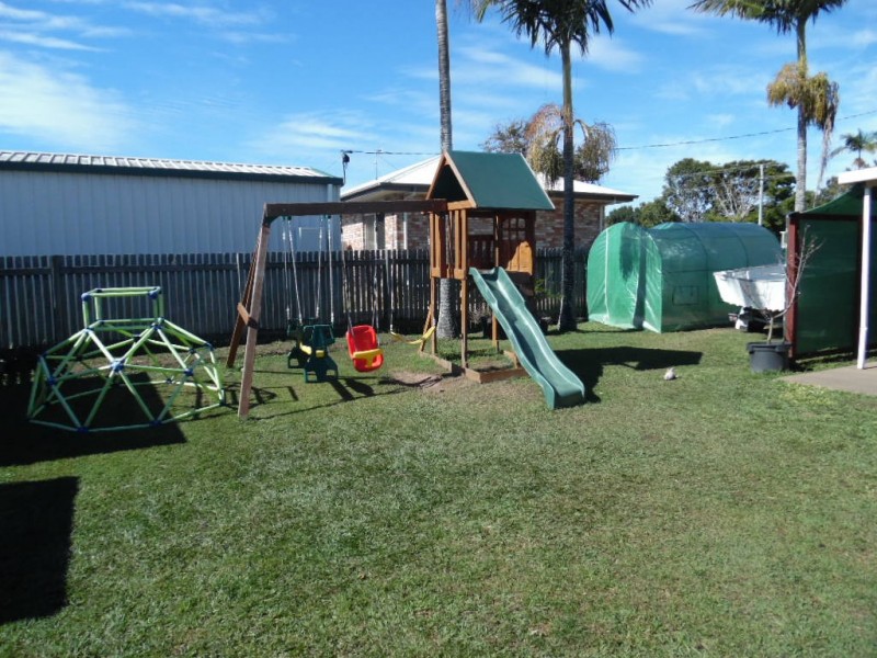 33 Martin Street, Point Vernon QLD 4655