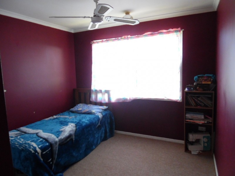 33 Martin Street, Point Vernon QLD 4655