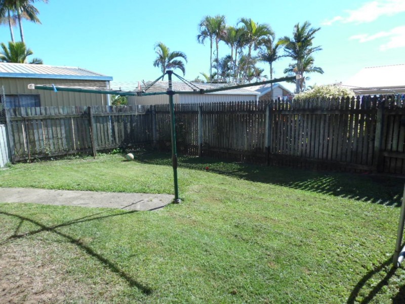 33 Martin Street, Point Vernon QLD 4655