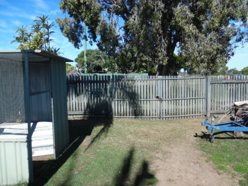 33 Martin Street, Point Vernon QLD 4655