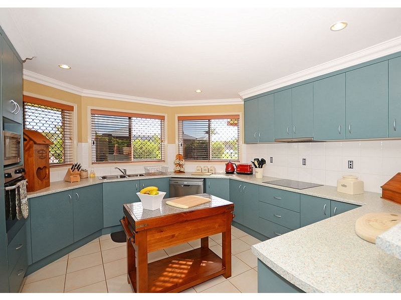 7 Marcocci Street, Urraween QLD 4655