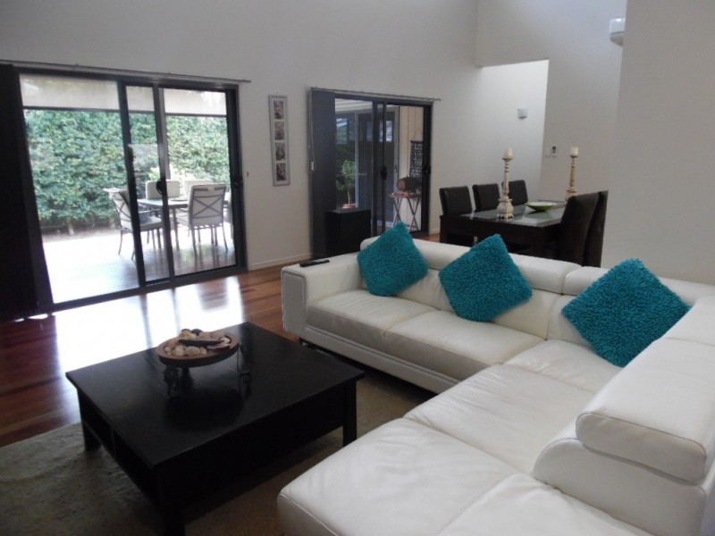31 Long Street, Point Vernon QLD 4655