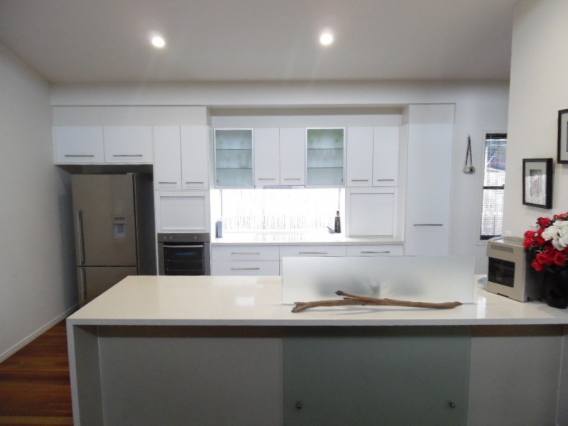 31 Long Street, Point Vernon QLD 4655