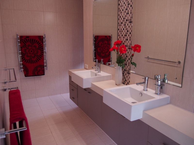 31 Long Street, Point Vernon QLD 4655