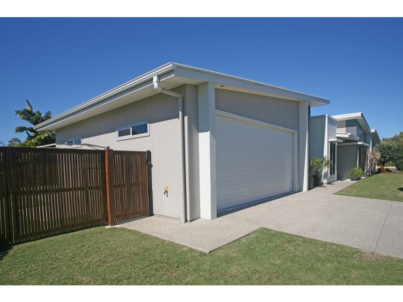 1 Turnbull Court, Urangan QLD 4655