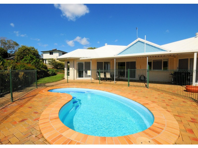 15 Gundesen Drive, Urraween QLD 4655