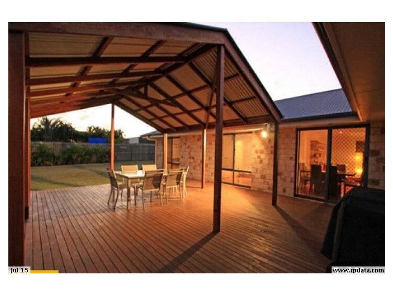 4 Heather Way, Urraween QLD 4655