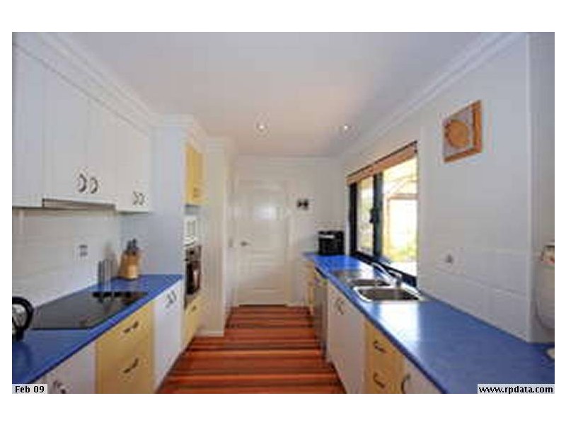 4 Heather Way, Urraween QLD 4655