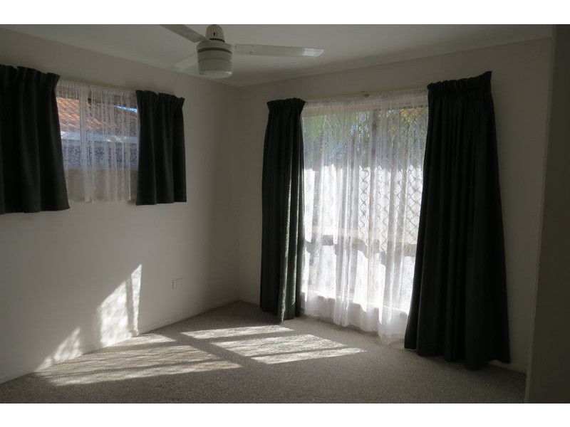 4 St Andrews Drive, Pialba QLD 4655