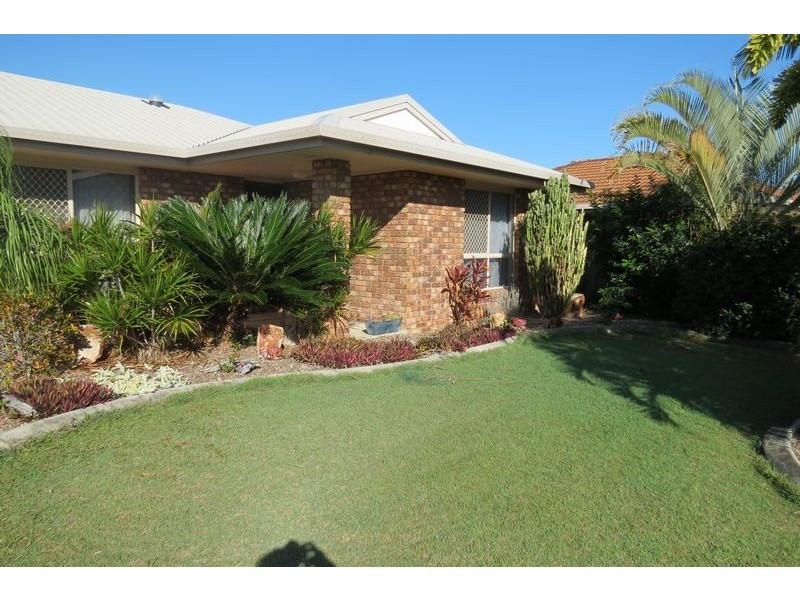 4 St Andrews Drive, Pialba QLD 4655