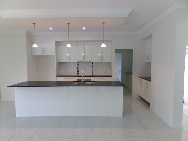 4 Conservation Drive, Urraween QLD 4655
