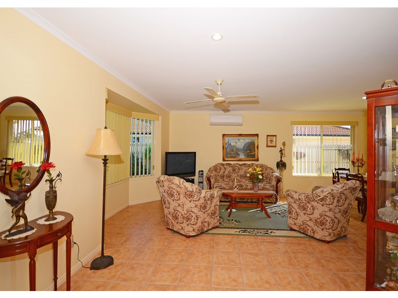 137 Ibis Boulevard, Eli Waters QLD 4655