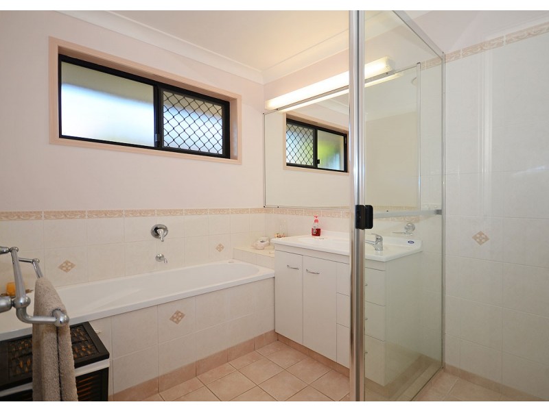 2 Parisi Court, Urraween QLD 4655