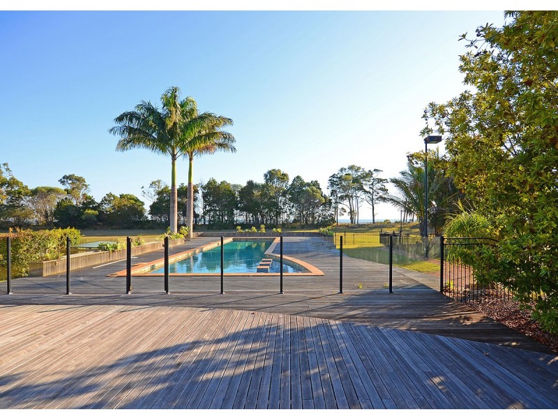 11 Ocean Park Drive, Dundowran Beach QLD 4655