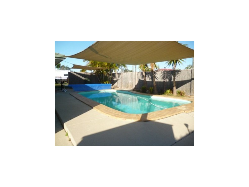 9 Preston Street, Point Vernon QLD 4655