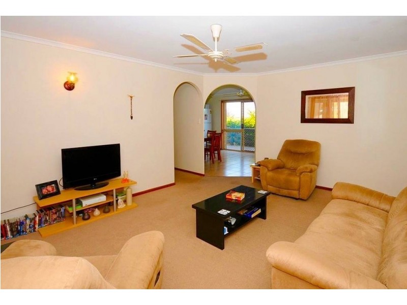 44 Haydn Drive, Kawungan QLD 4655