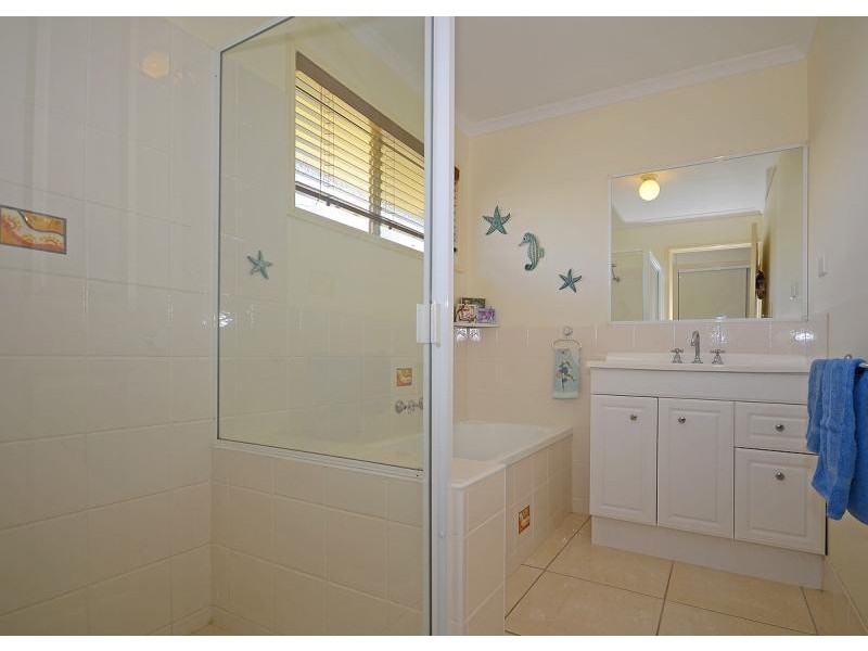 12 Lady Nelson Drive, Eli Waters QLD 4655