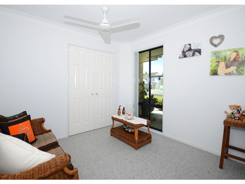 9 Skinner Crescent, Urangan QLD 4655