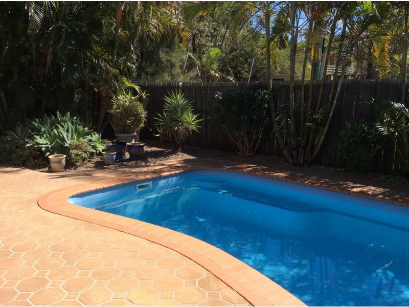 20 La Borde Court, Urraween QLD 4655